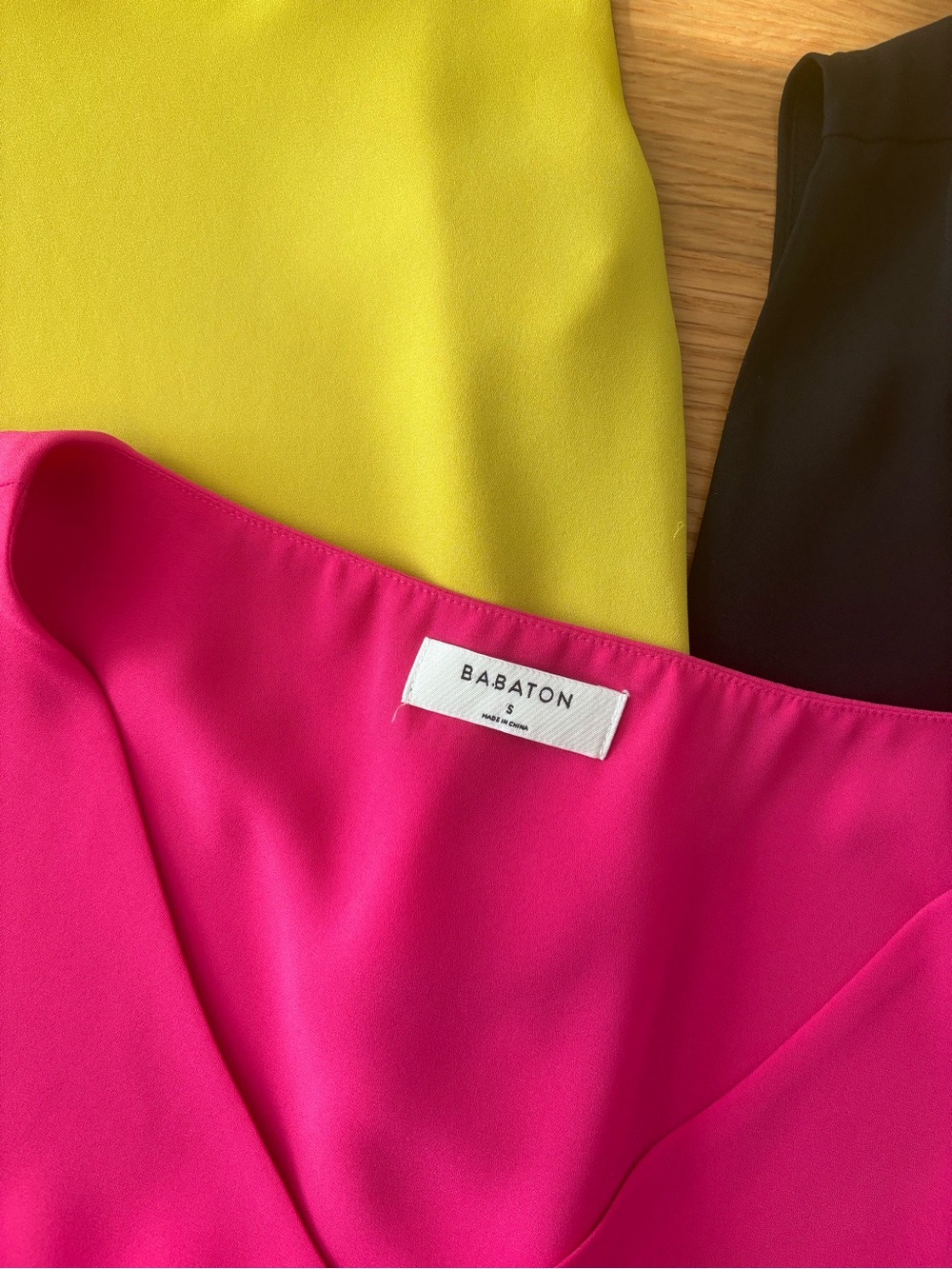 EUC/like new Aritzia Babaton Sleeveless Murphy Blouses - Picture 2 of 2